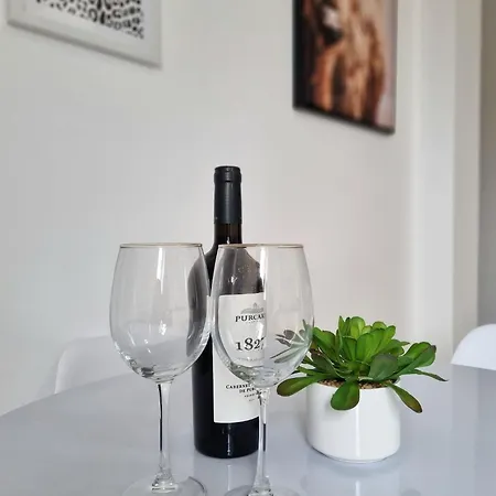 Iulius Town Charm: Cozy 2 Br Apartment Timisoara Exterior photo