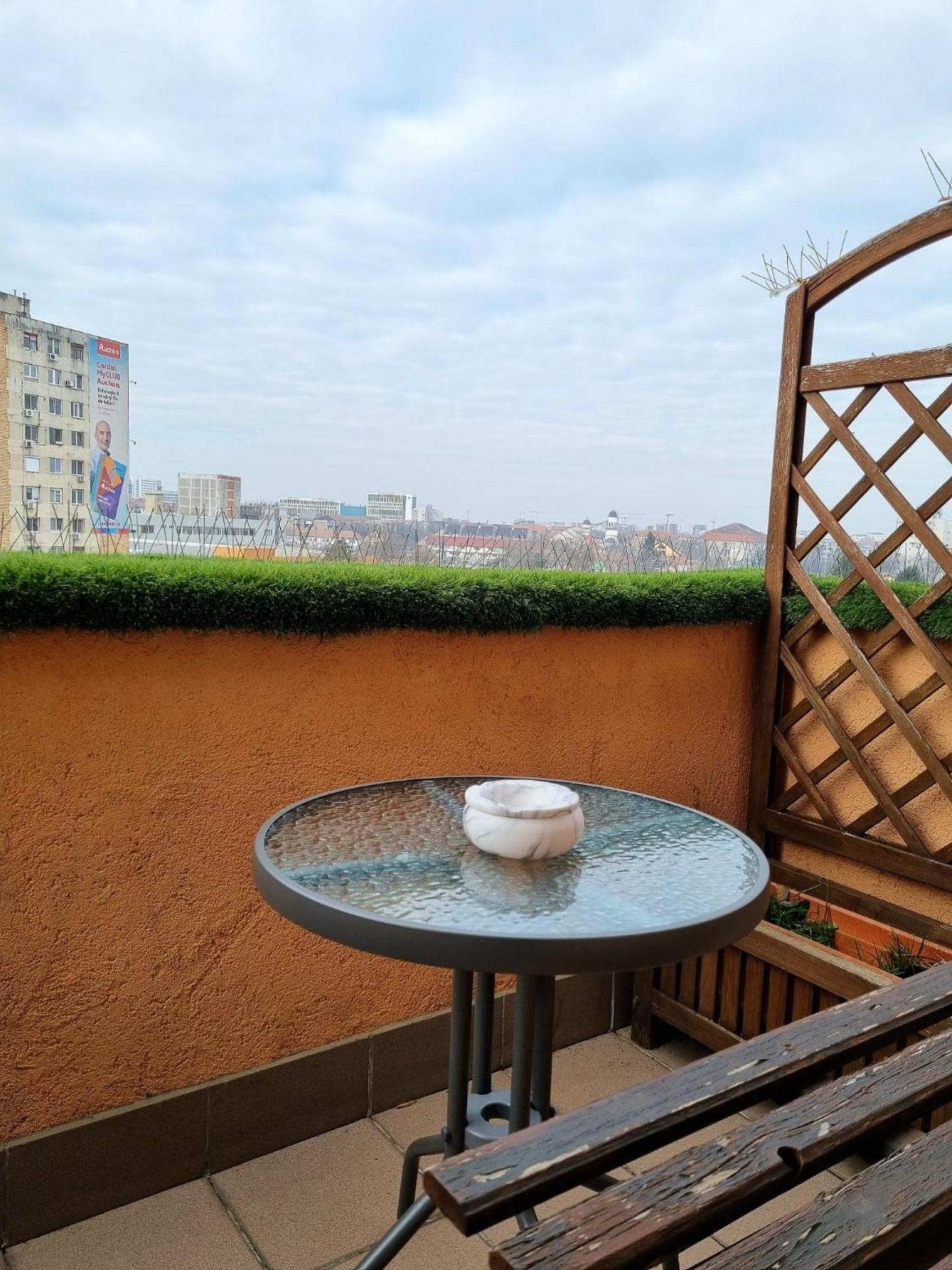 Apartment Iulius Town Charm: Cozy 2 Br Timisoara